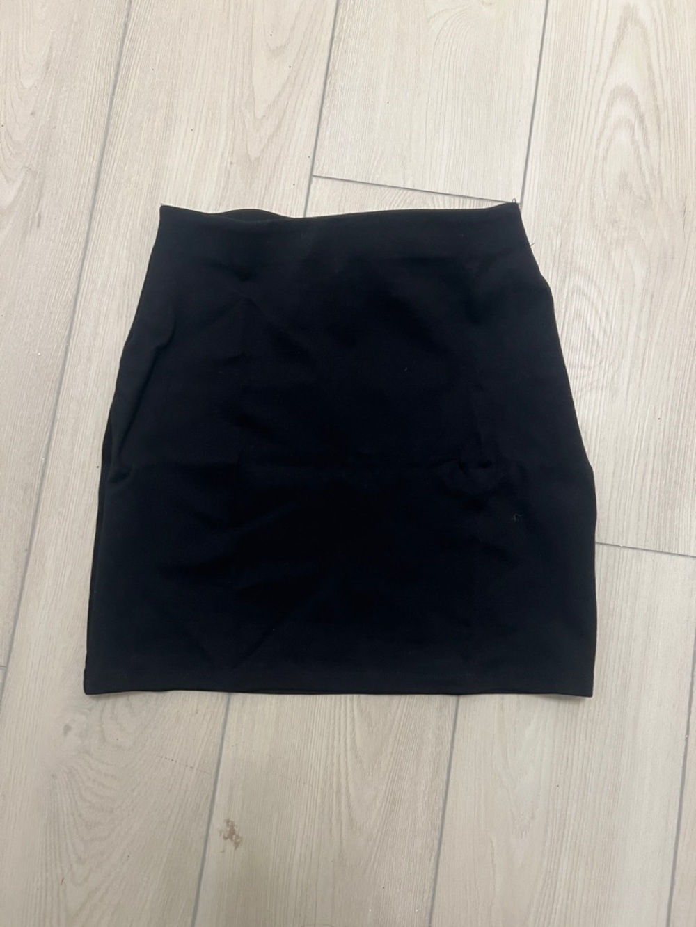 Aritzia Sunday Best high waisted mini skirt